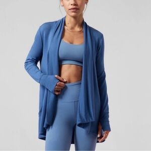 ATHLETA PRANAYAMA WRAP - Size Large